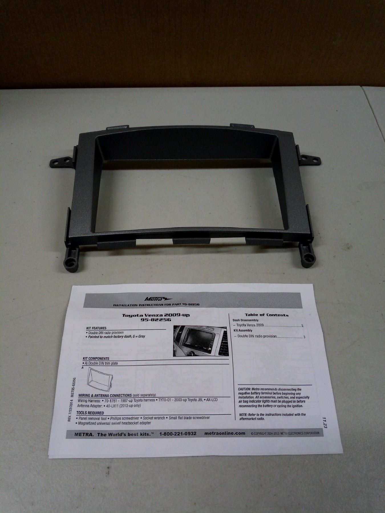 Metra 95-8223S - Kit Installazione Auto Stereo Doppio DIN Per Toyota Corolla 2009 (Verniciato Nero)