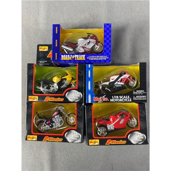 Lot of 5 New in Box Maisto 1:18 Scale Motorcycles