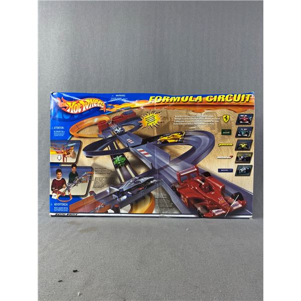 Hot Wheels Formula Circuit Race Track in Box