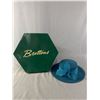 Image 1 : Vintage Brettons Canada Turquoise Ladie's Hat and Hatbox. In Great Shape
