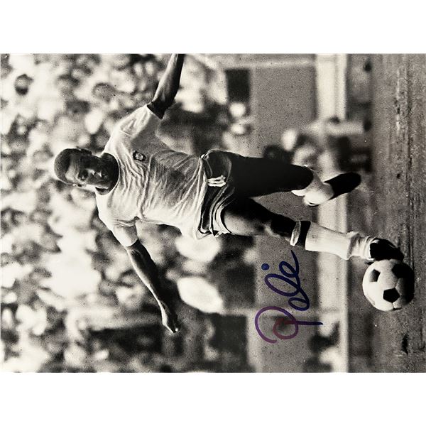 Soccer legend Pele signed photo