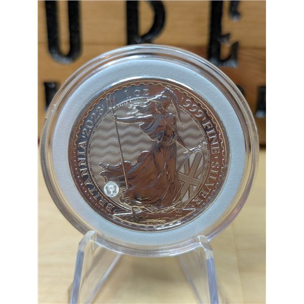 Lot 18-1) 1 oz Britannia 2023 Silver round