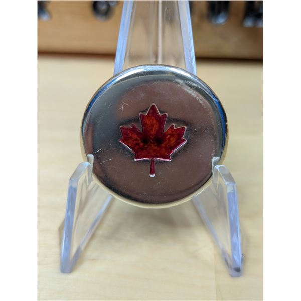 Lot 74-1) 1 oz Silver Round Coloured Canadian Maple leaf