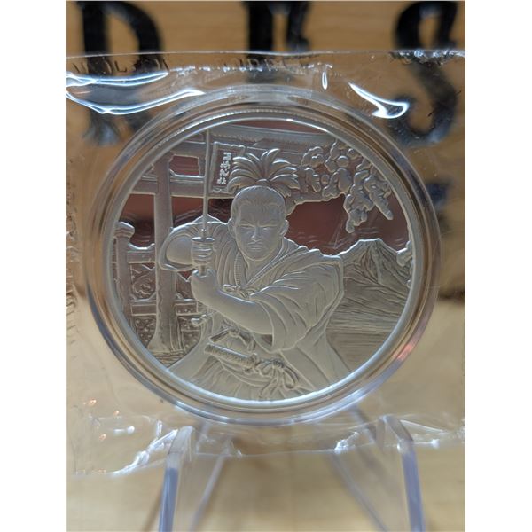 Lot 78-1) 1oz Fiji Ancient Samurai silver coin