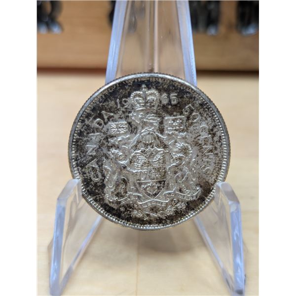 Lot 2-1) Canadian silver 50c 1965