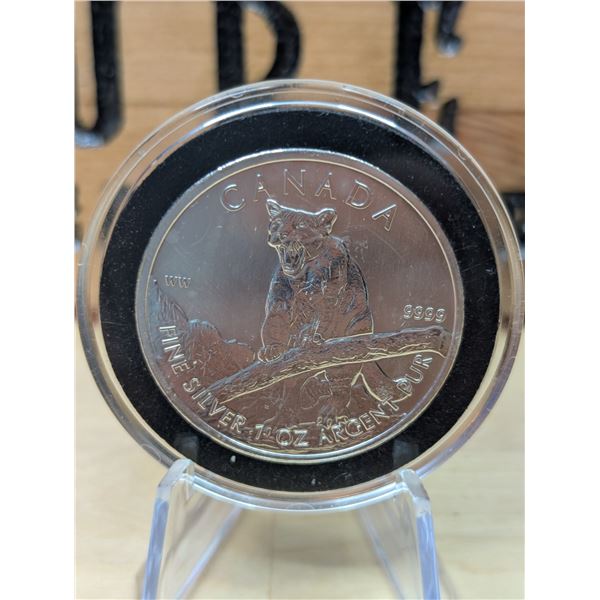 Lot 6-1) 1 oz Canadian cougar silver coin 2012