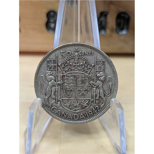 Lot 12-1) Canadian silver 50c 1942