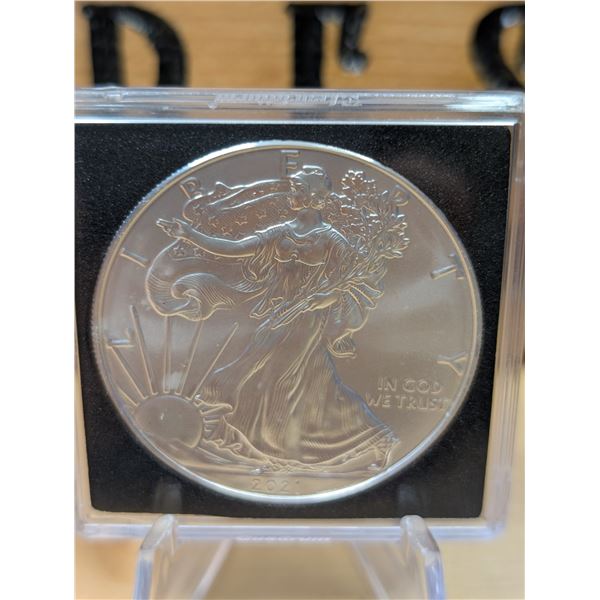 Lot 25-1) 1oz walking liberty silver coin