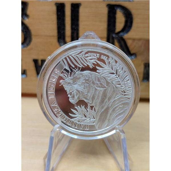Lot 48-1) 1 oz Laos Panthera tigris silver coin