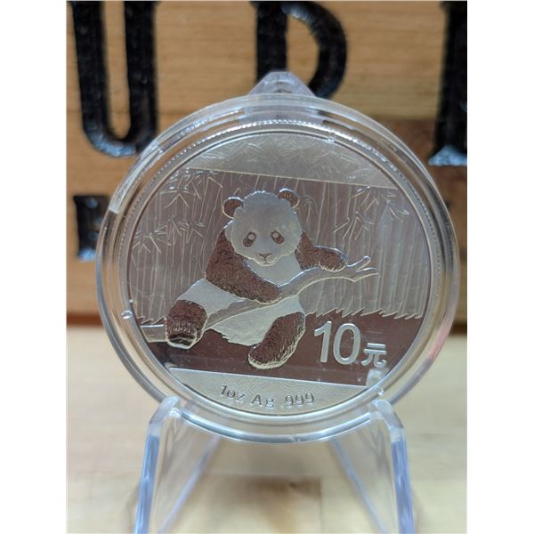Lot 74-1) 1 oz Chinese  Panda silver coin