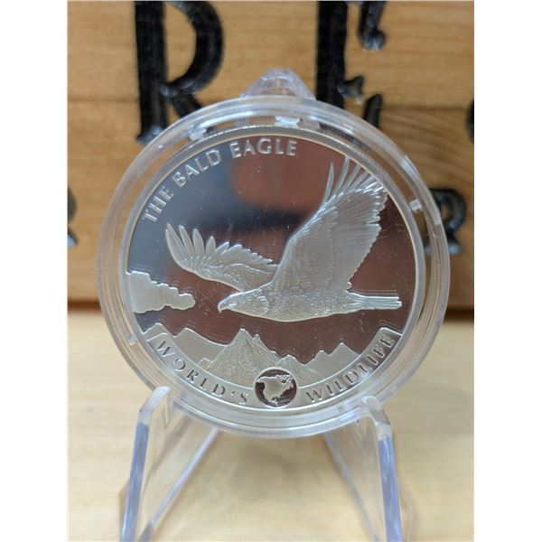 Lot 19-1) 1 oz Bald Eagle silver coin