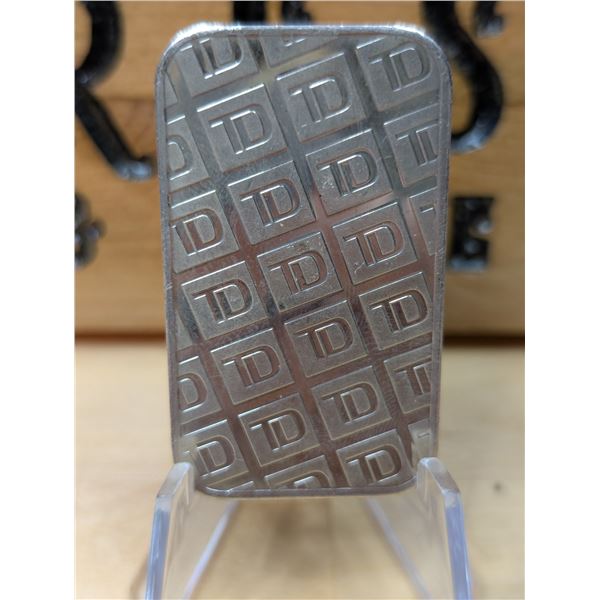 Lot 23-1) 1 oz TD Bank silver Bar