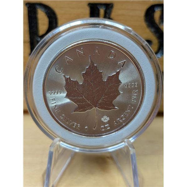 Lot 24-1) 1 oz Canadian Maple 2023 silver coin