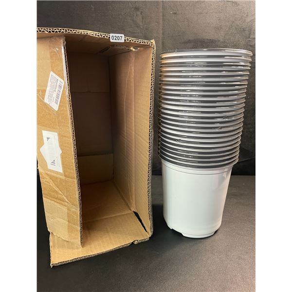 1 Box of 2.4L White Nursery Planter Pots - 24 Plastic Pots Included - New