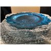 Image 4 : 12-Pack of Blue Plastic Round Ruffled Trim Dinner Plates - 13" Size - New in Box