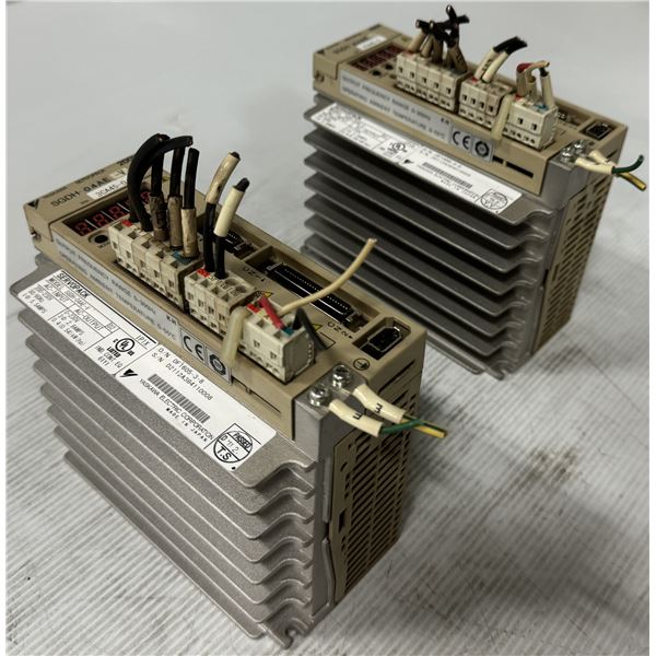 (2) Yaskawa #SGDH-04AE-V Servopack