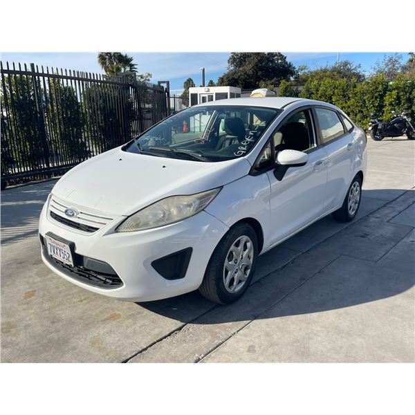 FORD FIESTA 2012 SALV T/DONATION