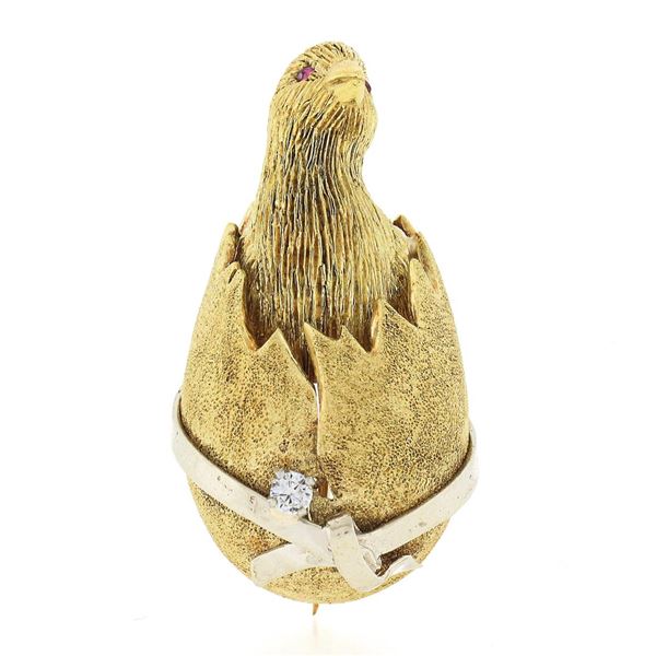 Vintage 18K TT Gold Detailed Textured Chick Bird Breaking Out of Egg Pin Brooch