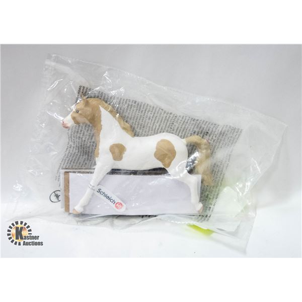 NEW SCHLEICH PAINT HORSE MARE