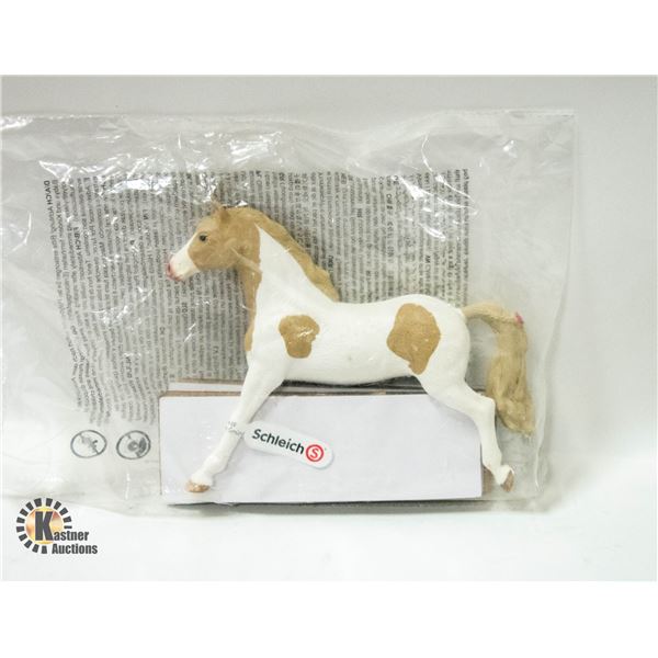 NEW SCHLEICH PAINT HORSE MARE