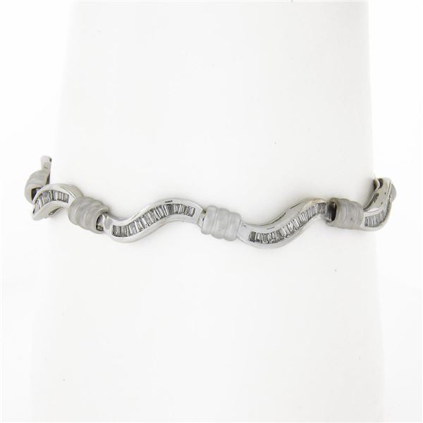 18K Gold 7" 1.60 ctw Baguette Channel Set Diamond Dual Finish Wavy Link Bracelet