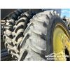 Image 5 : (4) FIRESTONE 320/90R46 TIRES & RIMS