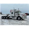 Image 2 : 2015 Kenworth T800 Tri Drive Sleeper Truck Tractor