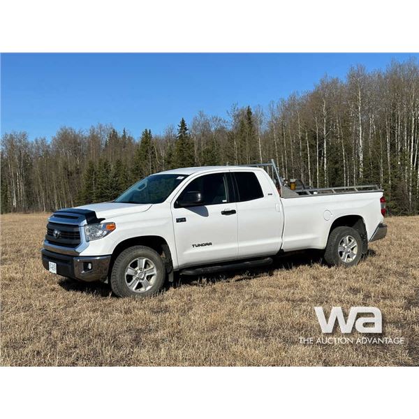 2014 TOYOTA TUNDRA SR5 CREW CAB PICKUP