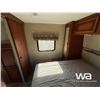 Image 25 : 2014 SPORTSMAN 28. FT. T/A TRAVEL TRAILER