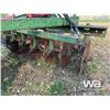 Image 11 : JOHN DEERE 8 FT. OFFSET DISC