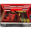 Image 4 : RED TOOL CHEST & TOOLS BLACK STAND
