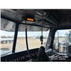 Image 16 : 2015 PETERBILT 367 TRI DRIVE SLEEPER TANK TRUCK