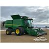 Image 2 : 2012 JOHN DEERE S680S STS COMBINE