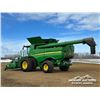 Image 4 : 2012 JOHN DEERE S680S STS COMBINE