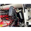 Image 18 : 2014 KENWORTH T800 TRI DRIVE SLEEPER TRUCK TRACTOR