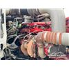 Image 22 : 2014 KENWORTH T800 TRI DRIVE SLEEPER TRUCK TRACTOR