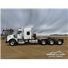 Image 26 : 2014 KENWORTH T800 TRI DRIVE SLEEPER TRUCK TRACTOR