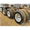 Image 55 : 2014 KENWORTH T800 TRI DRIVE SLEEPER TRUCK TRACTOR