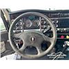 Image 71 : 2014 KENWORTH T800 TRI DRIVE SLEEPER TRUCK TRACTOR