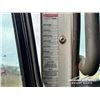 Image 8 : 2014 KENWORTH T800 TRI DRIVE SLEEPER TRUCK TRACTOR
