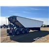 Image 3 : 2015 DOEPKER 45 FT. TRIDEM GRAIN TRAILER