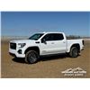 Image 1 : 2022 GMC 1500 AT4 CREW CAB PICKUP