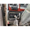 Image 16 : 2007 KENWORTH T800B TRIDRIVE SLEEPER TRUCK TRACTOR