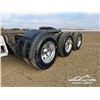 Image 41 : 2007 KENWORTH T800B TRIDRIVE SLEEPER TRUCK TRACTOR
