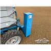 Image 12 : 2002 GENIE GS-4390 4X4 DUAL FUEL SCISSOR LIFT