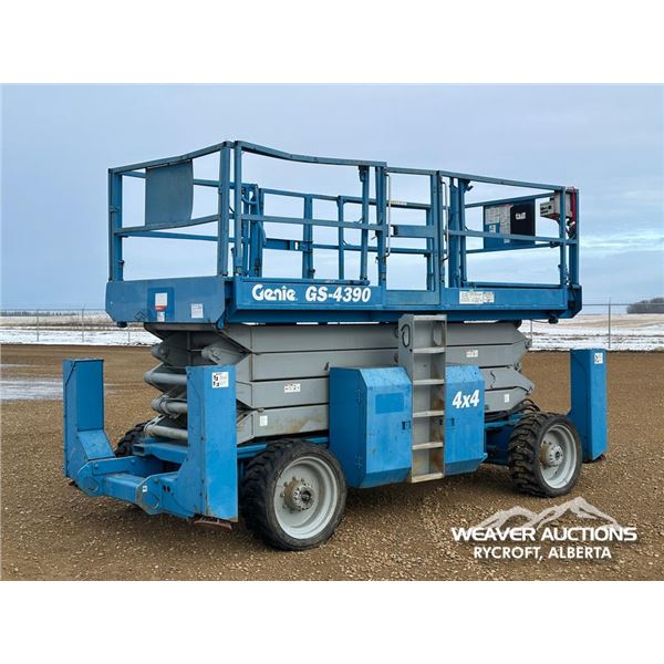 2002 GENIE GS-4390 4X4 DUAL FUEL SCISSOR LIFT