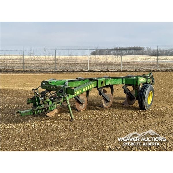 JOHN DEERE A2600 4 BOTTOM PLOW