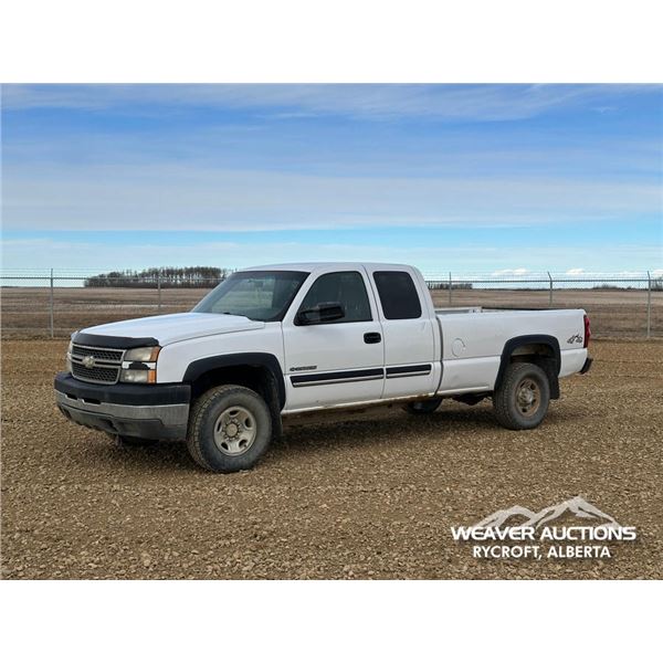 2005 CHEVROLET SILVERADO 2500HD CREW CAB PICKUP