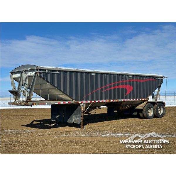 2001 DOEPKER 36 FT. T/A GRAIN TRAILER