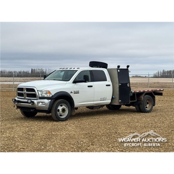 2017 DODGE RAM 5500 SLT CREW CAB FLATBED TRUCK
